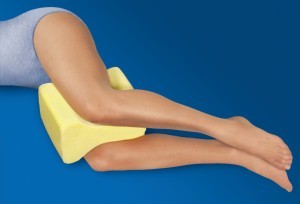knee and leg positioner pillow